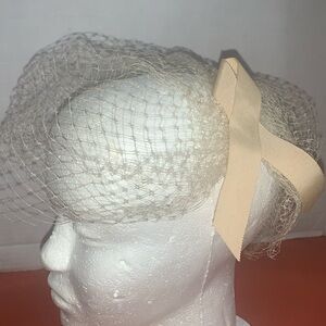 vintage cream Hair net w/ bow